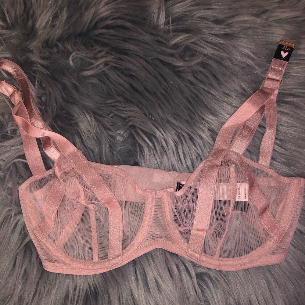 Victoria secret Verysexy unlined Demi balconet bra